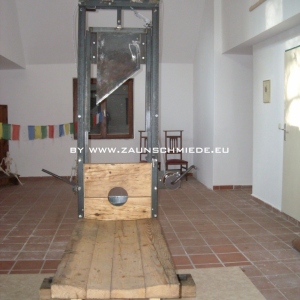 guillotine-zaunschmiede-06