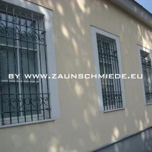 wien-fenstergitter-zaunschmiede-01